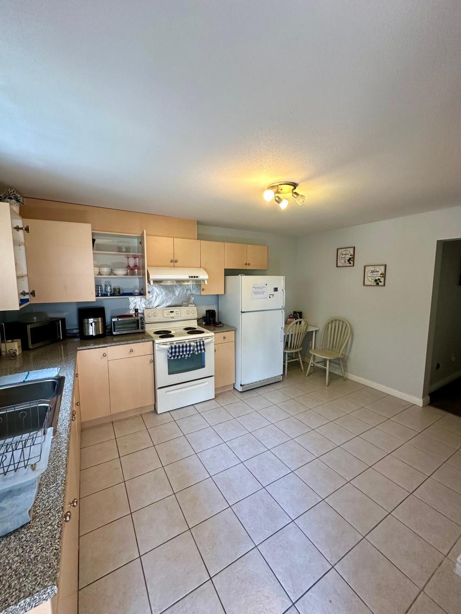 Anne'S Bnb Surrey Kültér fotó